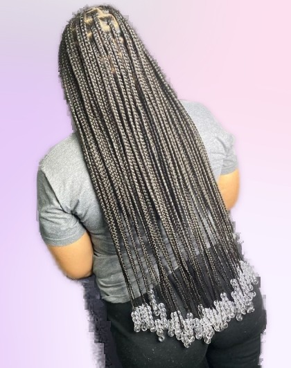 Large knotless braids